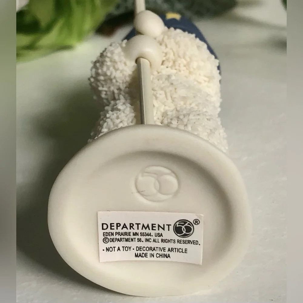 Vintage Department 56 Snowbabies “To Protect You” - Picture 3 of 8